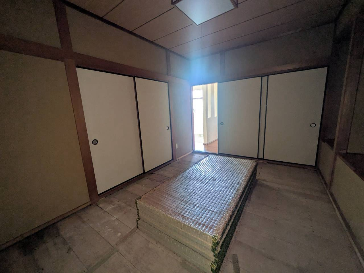 【庭】