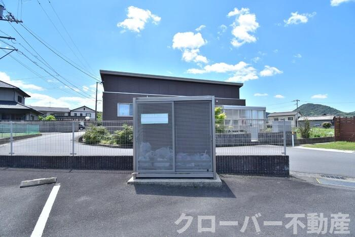 メゾン・リシェス B棟のその他共用部分|ゴミ置場