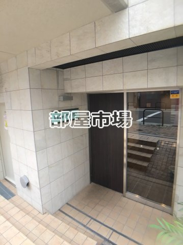 アイルイムーブル浅草のエントランス
