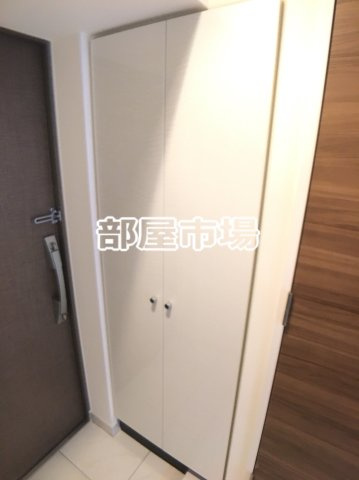 アイルイムーブル浅草の玄関|シューズボックス