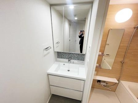 ファインクレスト巣鴨の洗面所