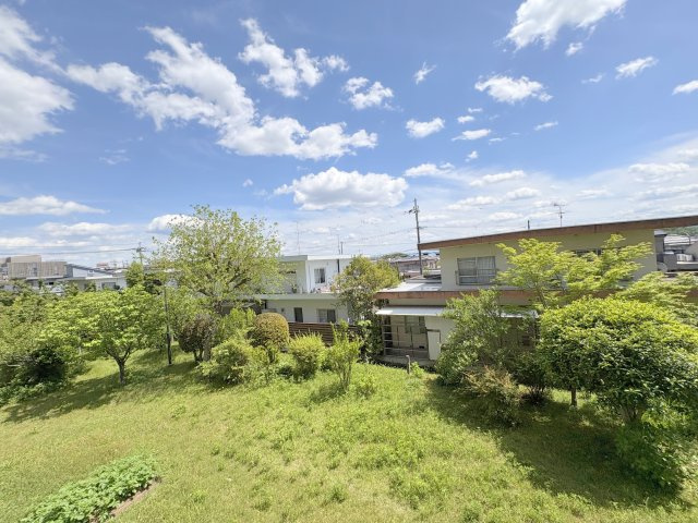 中登美第二団地B12号棟の展望