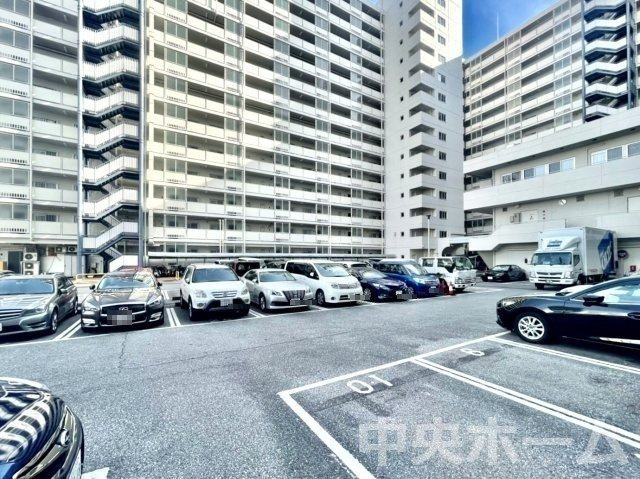 イトーピア東大島マンションの駐車場|【敷地内駐車場】最新の空き状況や費用などの詳細は担当スタッフまでお問い合わせください。