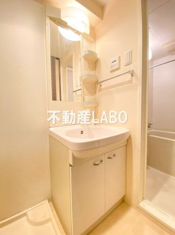 ジュネーゼみなと弁天町の洗面所