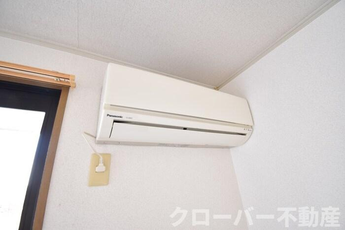 メゾンド・ソレイユの設備|エアコン（東洋室６帖）