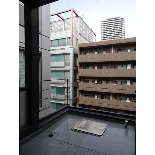 大阪市西区北堀江２丁目の事務所のバルコニー