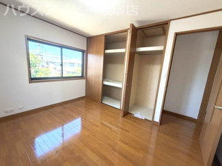 【洋室】 | 岐阜市萱場南！パナホーム施工の軽量鉄骨造中古住宅築25年！リフォーム済み！ゆったり20帖のLDK♪ | 岐阜市萱場南！パナホーム施工の軽量鉄骨造中古住宅築25年！リフォーム済み！ゆったり20帖のLDK♪

