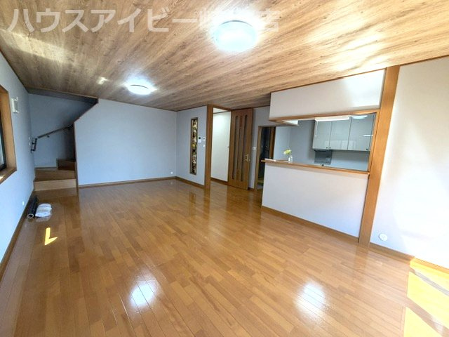 【居間・リビング】の画像