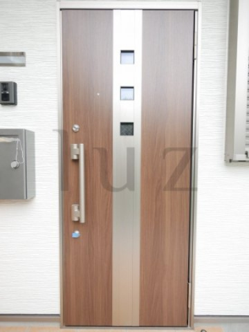 パステルコートの玄関