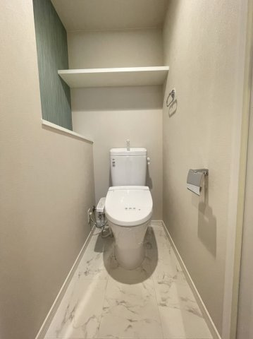 福岡市南区塩原４丁目の賃貸マンションのトイレ