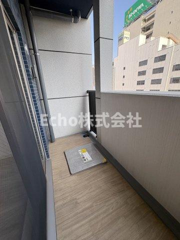 プレサンス心斎橋レヨンのバルコニー