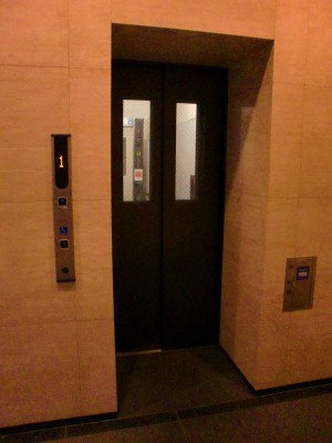 エレベーター 