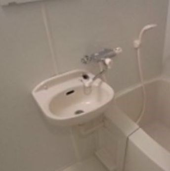 ★仲介手数料は賃料の半月分＋税★ 