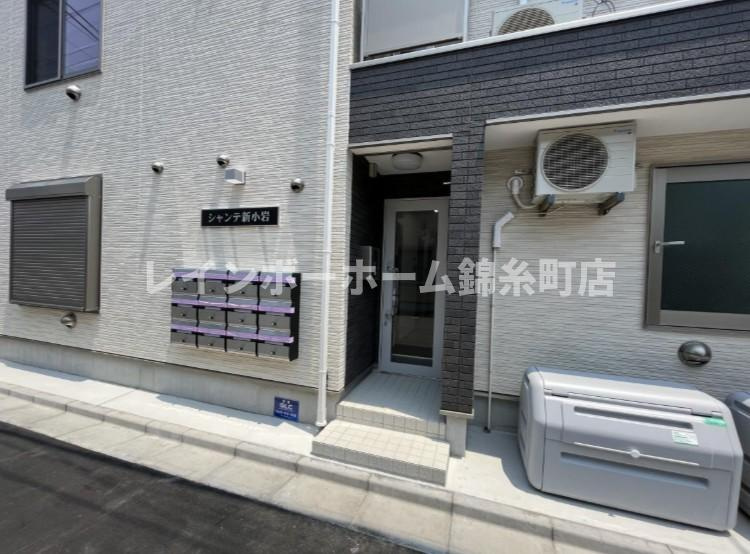 シャンテ新小岩のエントランス