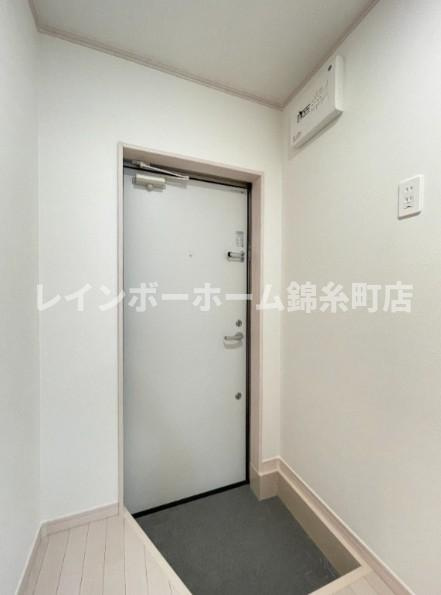 シャンテ新小岩の玄関