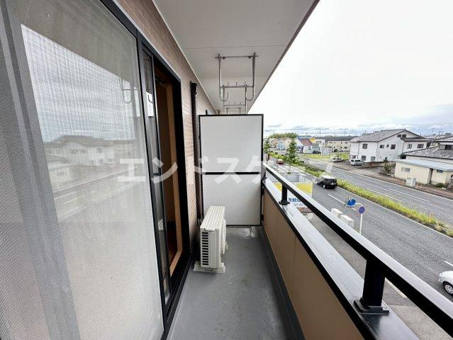 マンションユザワのバルコニー|高崎、前橋のお部屋探しはエンドスケープまで！お客様の理想お聞かせ下さい♪