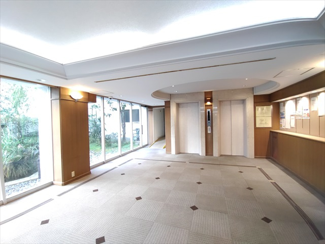 ローズハイツ芦屋のロビー
