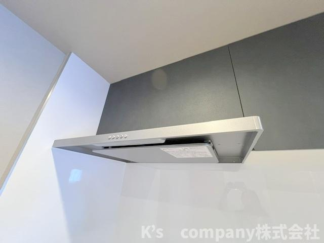 ◎茅ヶ崎市香川1丁目　ライトタウン茅ヶ崎2号棟のキッチン|お手入れのしやすいスリムタイプのレンジフード◇