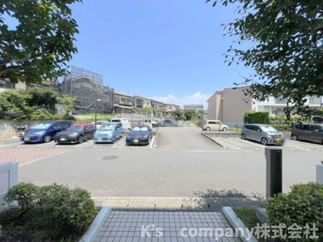 ◎茅ヶ崎市香川1丁目　ライトタウン茅ヶ崎2号棟の駐車場|平置き駐車スペース◇