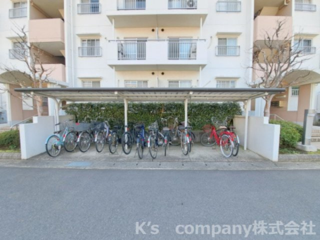 ◎茅ヶ崎市香川1丁目　ライトタウン茅ヶ崎2号棟の駐輪場|駐輪スペース◇