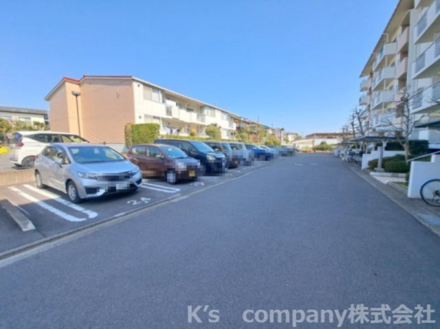 ◎茅ヶ崎市香川1丁目　ライトタウン茅ヶ崎2号棟の駐車場|駐車スペース◇