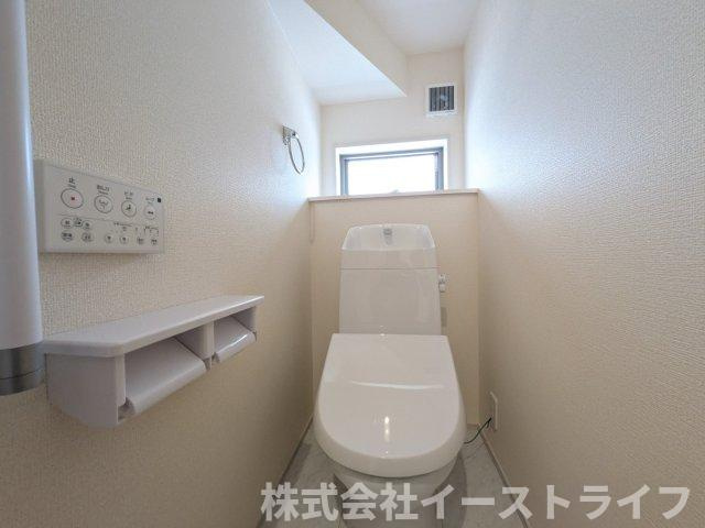 【新築戸建】　いわき市郷ケ丘2丁目第10　全3棟　長期優良住宅のバルコニー|同社施工写真　インナーバルコニーは広々としていてお洗濯が楽ちんです。また日当たりを好む植物を育てるにはぴったりの空間なので、ガーデニングの場としても楽しむことができます