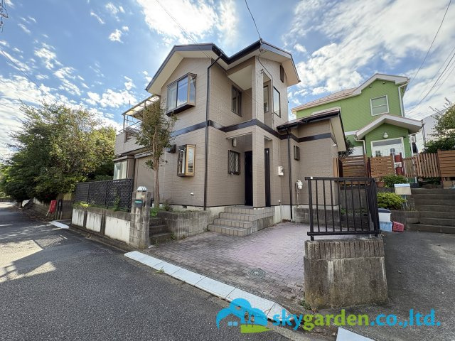 藤沢市大鋸　中古戸建の前面道路含む現地写真|閑静で落ち着きある住環境
ヤオコー藤沢柄沢店まで徒歩3分