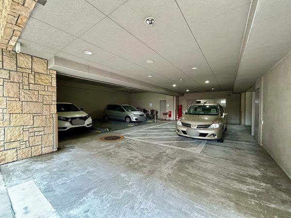 カテリーナ池袋西プラザタワーの駐車場|カテリーナ池袋西プラザタワー：敷地内に駐車場・駐輪場・バイク置場ございます！（空き要確認）