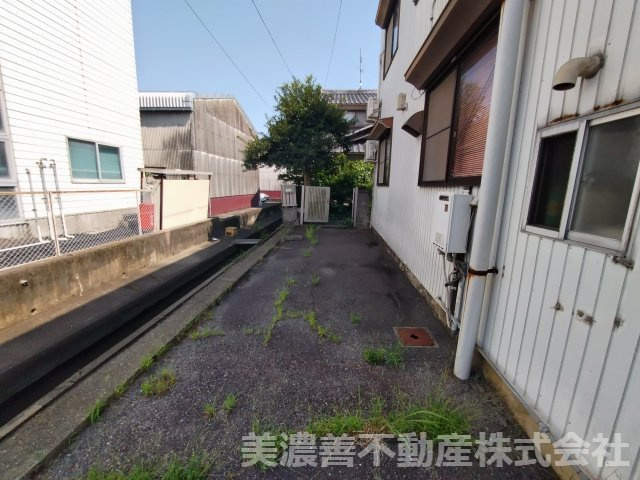 ６７２６１　岐阜市北鶉4丁目倉庫・事務所・居宅のその他