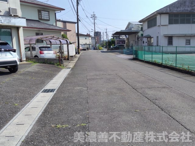 ６７２６１　岐阜市北鶉4丁目倉庫・事務所・居宅の外観