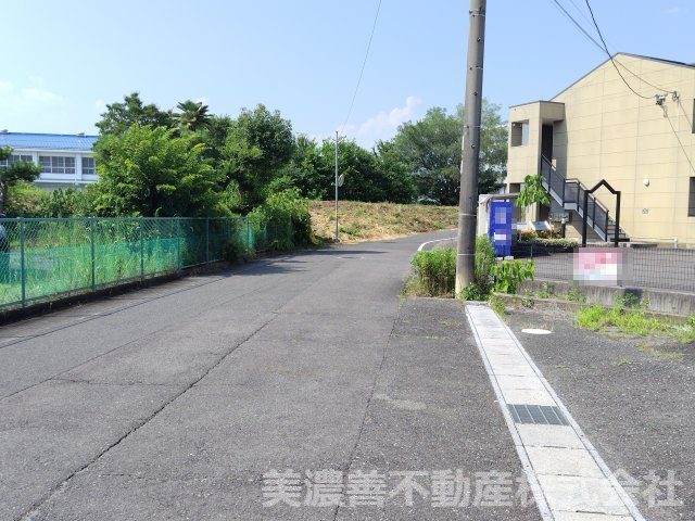 ６７２６１　岐阜市北鶉4丁目倉庫・事務所・居宅の外観