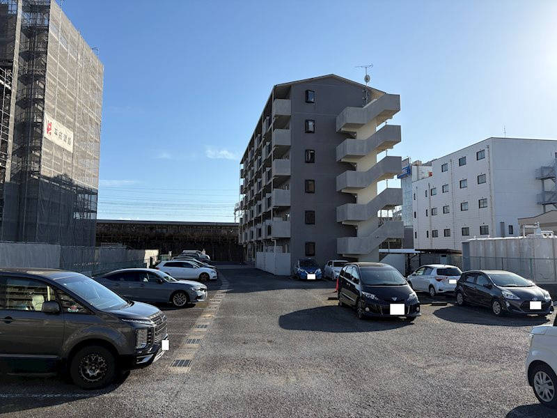 第2渡辺ビルの駐車場