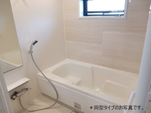 ＰＥＡＮＵＴＳ（ピーナッツ）の浴室|コンパクトで使いやすいお風呂です