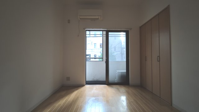 【居間・リビング】エルパラッツォ塚本