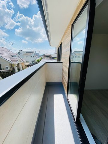 ケイアイグレイス／東区東京塚町１期／１号棟のバルコニー