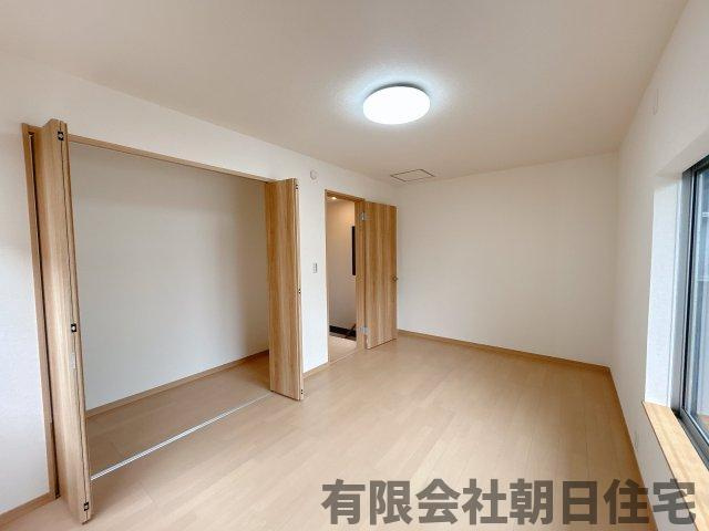 【洋室】 | 西川津町中古戸建 | 7.5帖洋室です