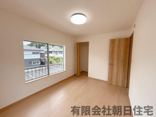 【洋室】 | 西川津町中古戸建 | 6帖洋室です