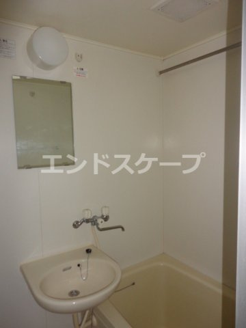 レヂデンスカタヤマ東町ビルの洗面所|高崎、前橋のお部屋探しはエンドスケープまで！お客様の理想お聞かせ下さい♪