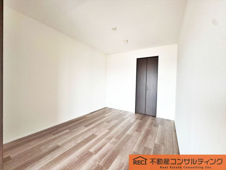 コート甲子園南　4番館の子供部屋