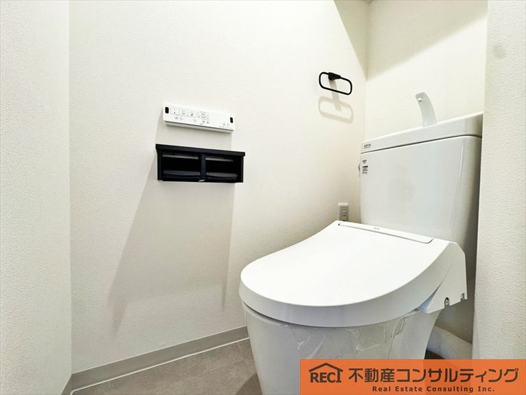 コート甲子園南　4番館のトイレ