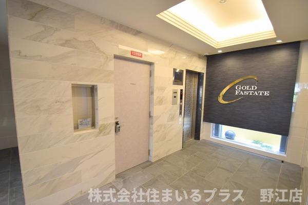 ファステート蒲生公園アペルザのエントランス