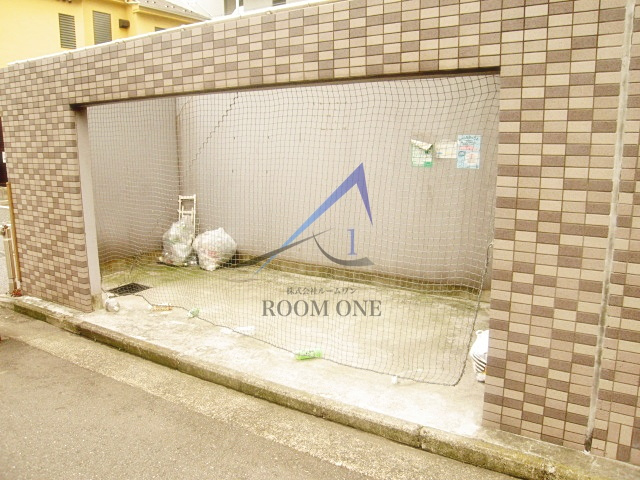 サンパティークのその他共用部分|敷地内ごみ置き場です。