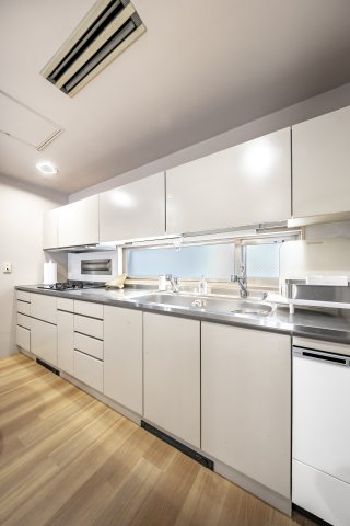 千種区堀割町2丁目戸建のキッチン
