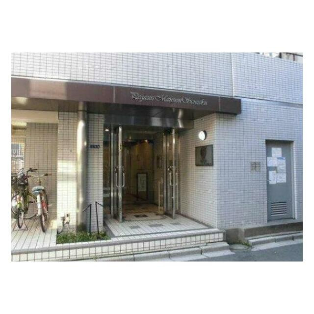 ペガサスマンション千束のエントランス