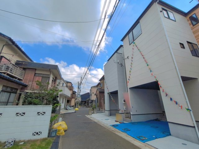 ふじみ野市上福岡３丁目の新築一戸建の前面道路含む現地写真|北西側約4ｍの前面道路