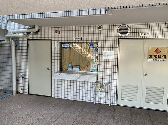 ライオンズマンション豊中上野東第2のエントランス