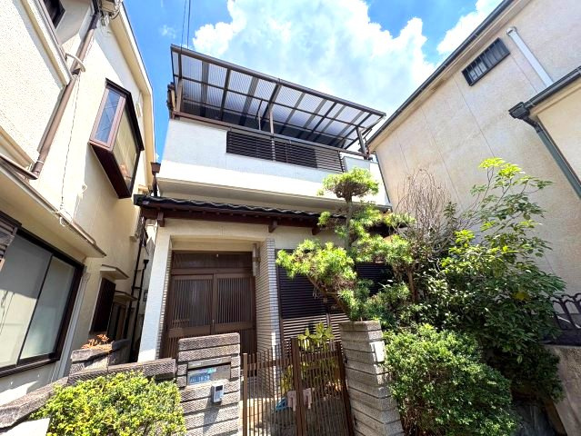 青葉丘戸建の外観