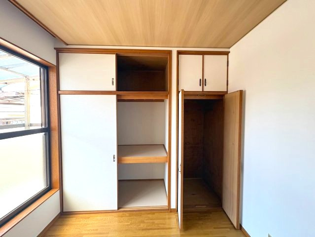 青葉丘戸建の収納