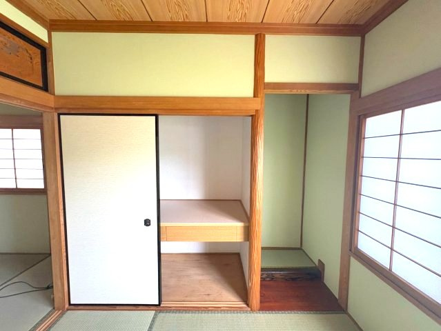 青葉丘戸建の収納