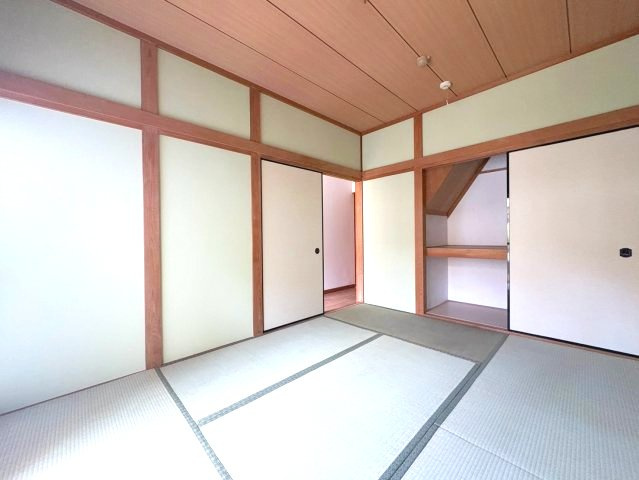 青葉丘戸建の和室